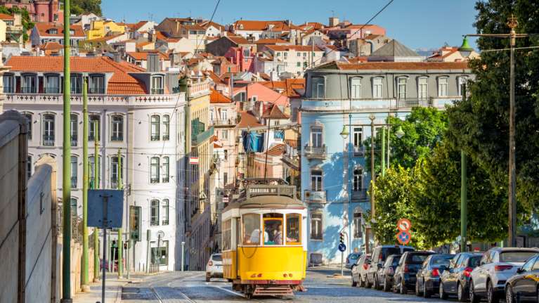 Κορονοϊός - Το παράδειγμα Ισπανίας &amp; Πορτογαλίας: Πώς κατάφεραν να έχουν λίγα κρούσματα και άδειες ΜΕΘ