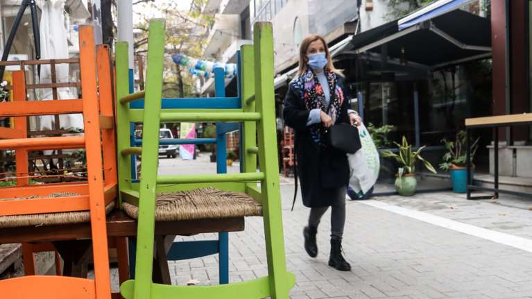 Κορονοϊός: Μαύρο ρεκόρ με 50.126 νέα κρούσματα και 61 θανάτους, στους 619 οι διασωληνωμένοι