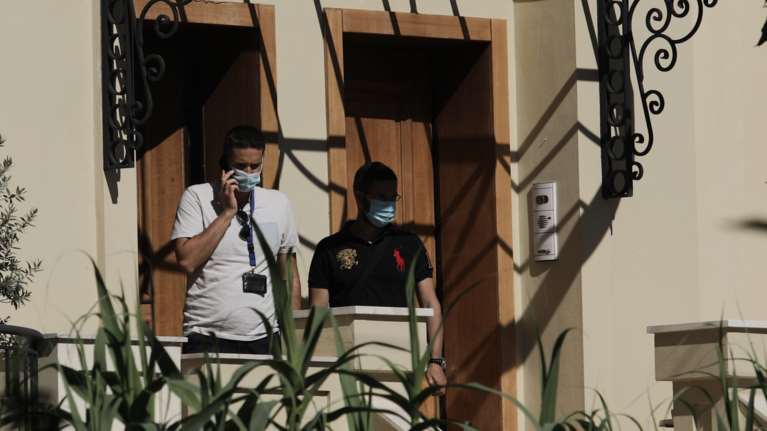 Γλυκά Νερά: Τα όπλα &quot;δείχνουν&quot; τους δράστες, λέει ο Καλλιακμάνης - Πολλά τα αναπάντητα ερωτήματα