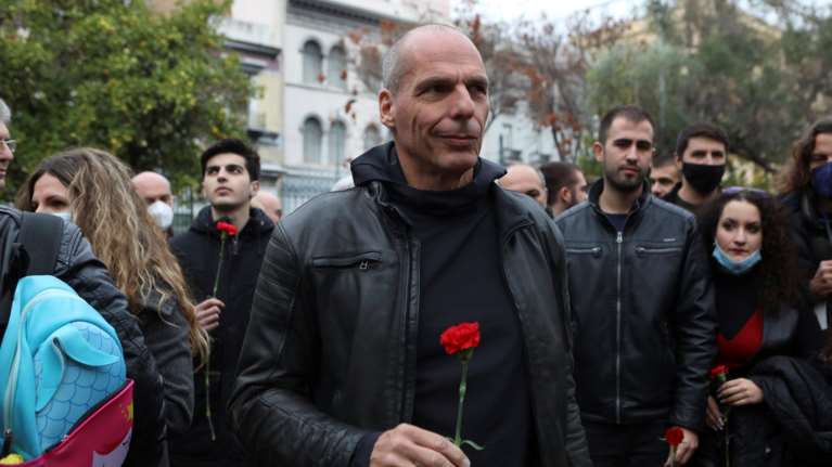 Ο Βαρουφάκης αποκαλύπτει για πρώτη φορά γιατί γράφει το &quot;Γιάνης&quot; με ένα ν