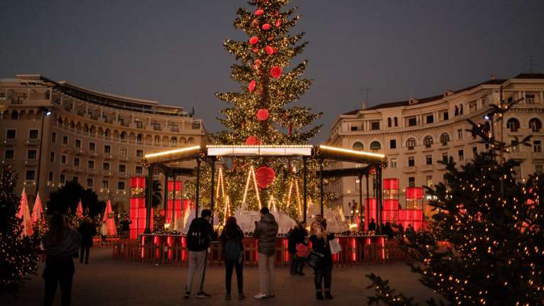 Θεσσαλονίκη: Πώς ανιχνεύθηκε η μετάλλαξη Ομικρον πριν υπάρξει θετικό εργαστηριακό κρούσμα