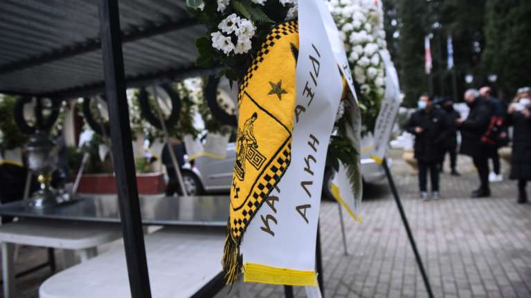 Φιλικό αγώνα Άρη - ΠΑΟΚ στη μνήμη του παιδιού του ζητά ο πατέρας του Άλκη
