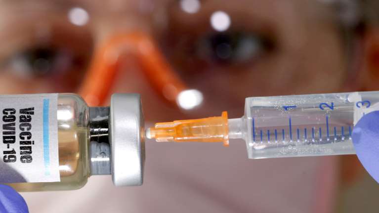 Κορονοϊός - Εμβόλιο Moderna: Νέο όπλο στη μάχη κατά του ιού - Πότε θα είναι έτοιμο, πόσο θα κοστίζει