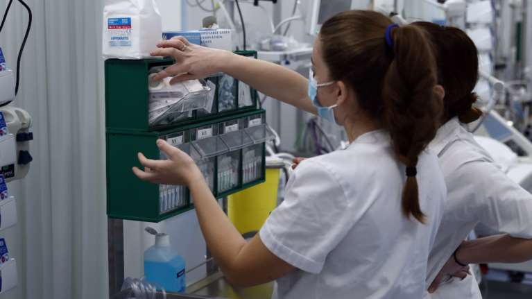 Ξεκινάει από αύριο η επιστράτευση των γιατρών - Αν δεν καλυφθούν τα κενά μέχρι το βράδυ