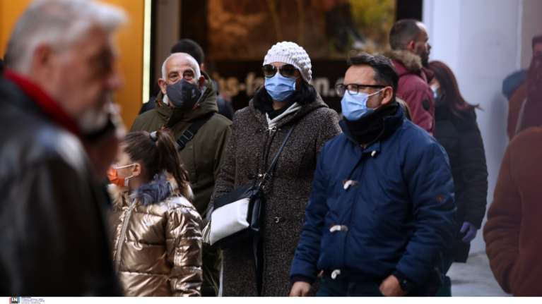 Ν. Τζανάκης: Έως τα μέσα της άνοιξης θα συνεχίσουμε να φοράμε μάσκες&quot; [βίντεο]