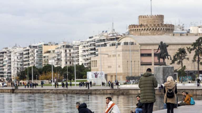 Μίνι lockdown για Θεσσαλονίκη, Λάρισα, Χαλκιδική, Κιλκίς - &quot;Επιδημία&quot; χαμηλού εμβολιασμού