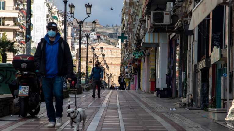 Lockdown: Απομακρύνεται το σενάριο για άρση την 1η Δεκεμβρίου - Εννέα νομοί με τριψήφιοι αριθμό κρουσμάτων