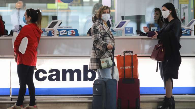 Ισπανία: Ξεπέρασαν τα 2.000 τα κρούσματα του κορονοϊού -  Ο πρώτος θάνατος στο Βέλγιο