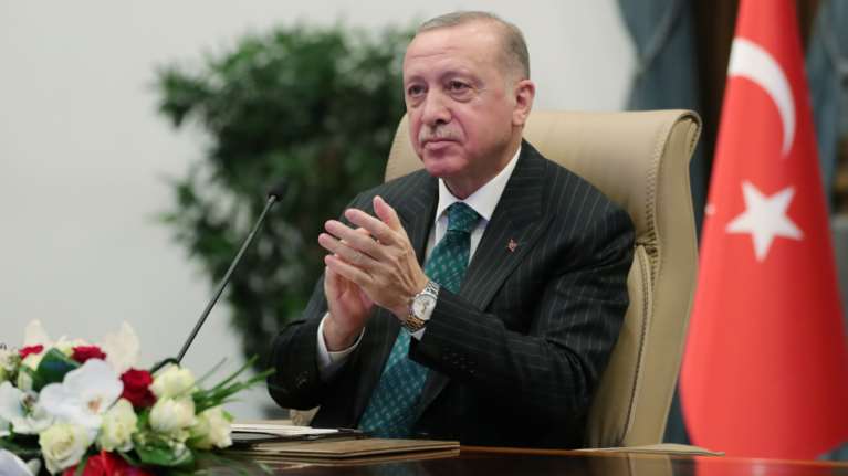 Νέα κρίση στην Τουρκία: Ο Ερντογάν ξήλωσε τον υπουργό Οικονομικών