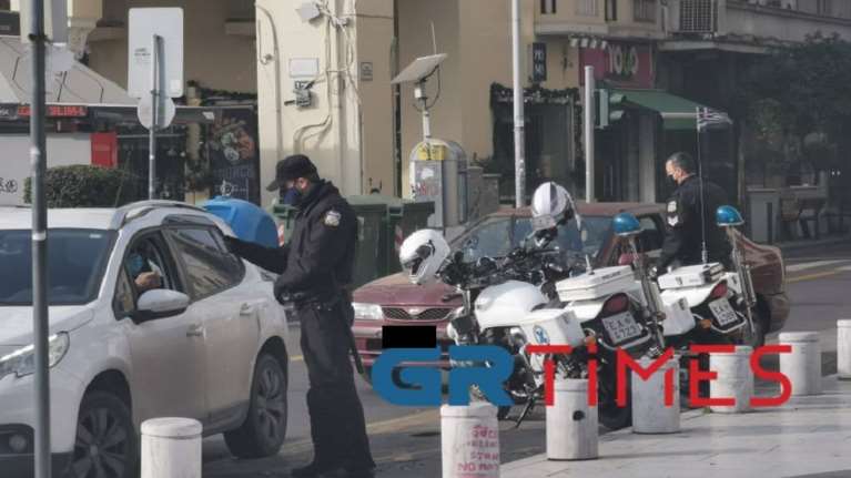 Χριστούγεννα: Εμειναν σπίτι οι Θεσσαλονικείς - Σαρωτικοί οι έλεγχοι της ΕΛΑΣ