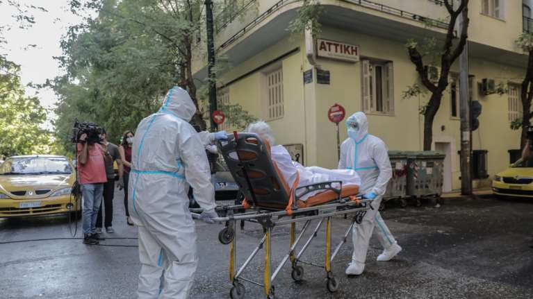 Κορονοϊός - Αγ. Παντελεήμονας: Περιοριστικά μέτρα στο γηροκομείο μετά τα δεκάδες κρούσματα