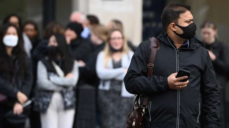 Xάθηκαν 28 εκατ. χρόνια ζωής λόγω της πανδημίας του κορονοϊού - Ερευνα σε 31 χώρες και στην Ελλάδα