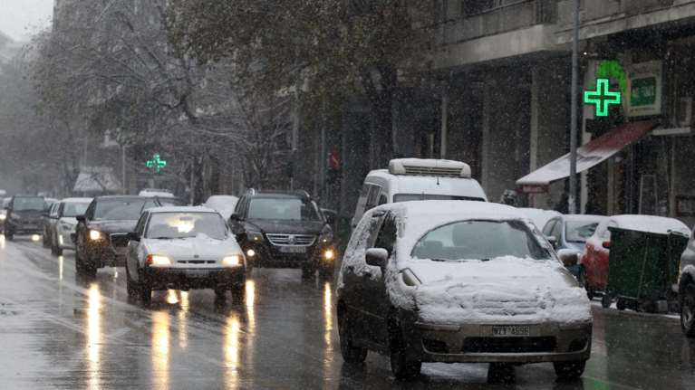 Θοδωρής Κολυδάς: Προσοχή στον &quot;μαύρο πάγο&quot; - Συμβουλές προς οδηγούς και πεζούς