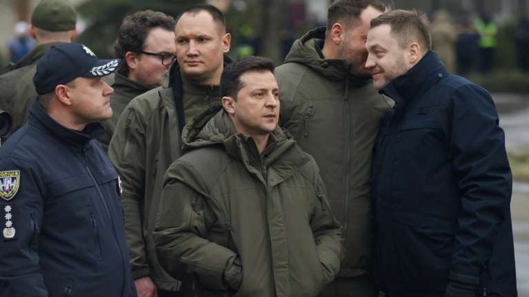 Κρίση στην Ουκρανία: Τι συμφώνησαν Μπάιντεν και Ζελένσκι απέναντι στη Μόσχα