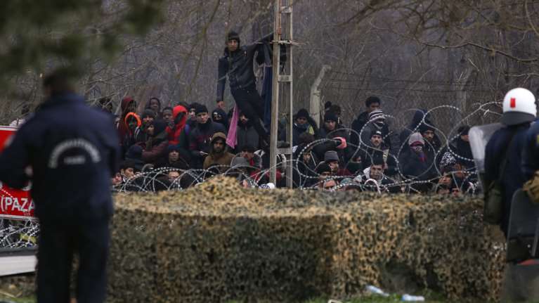 Εβρος: 9.972 μετανάστες επιχείρησαν να μπουν στην Ελλάδα σε μια μέρα