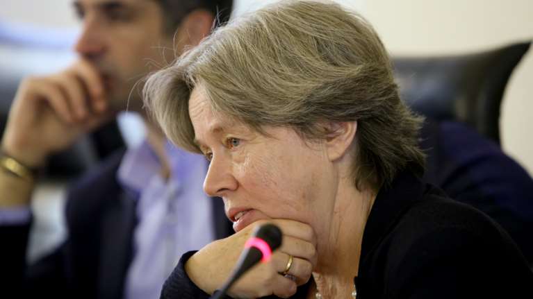 Λινού για κορονοϊό: Γιατί είναι πιθανή η επανάληψη του εμβολίου από το φθινόπωρο