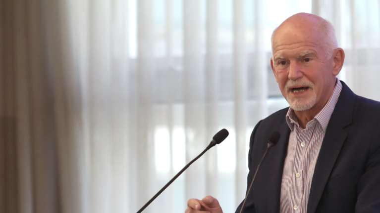 Εξελίξεις στο ΚΙΝΑΛ: Παρέμβαση Παπανδρέου - ''Θα μιλήσω με όλους τους υποψήφιους''