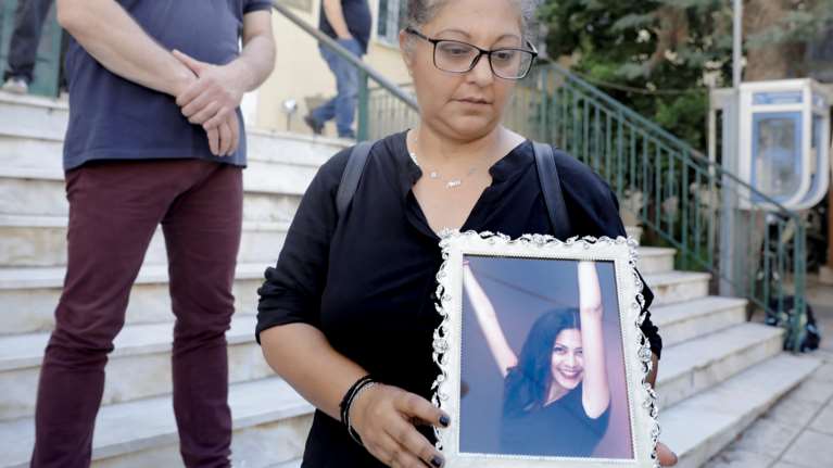 Συγκλονίζει η μητέρα της Λίνας Κοεμτζή για τον Στάθη Παναγιωτόπουλο: &quot;Εχεις μάνα, έχεις αδερφή;&quot;