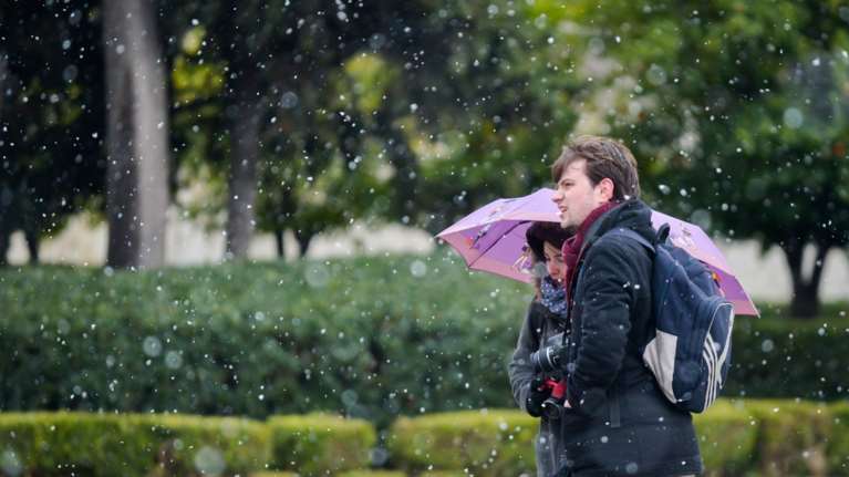 Νέο κύμα κακοκαιρίας από σήμερα με καταιγίδες και χιόνια - Πού θα &quot;χτυπήσουν&quot; τα έντονα φαινόμενα