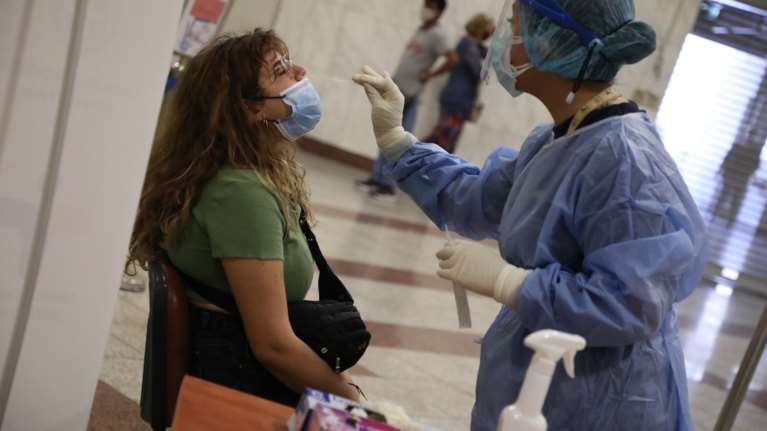 ΕΟΔΥ: Σε αυτά τα 188 σημεία θα πραγματοποιούνται σήμερα δωρεάν rapid test