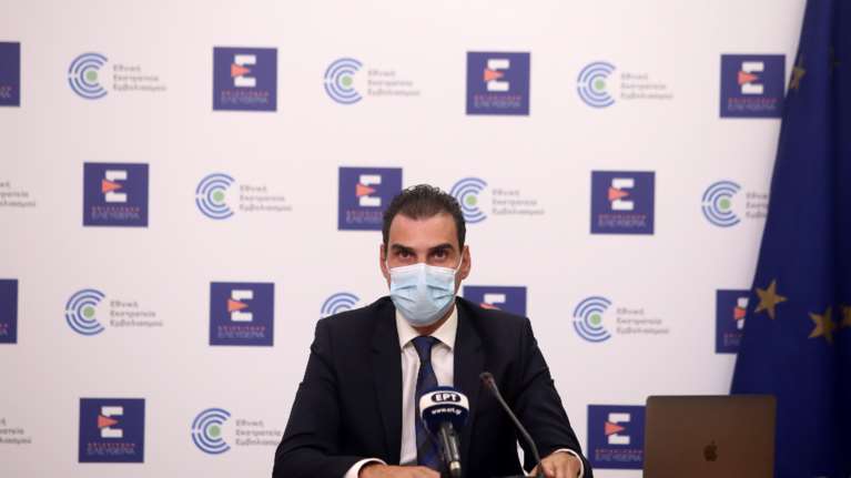 Θεμιστοκλέους για εμβόλιο: Γιατί η τρίτη δόση δεν είναι υποχρεωτική - Τον Οκτώβριο ο εμβολιασμός από παιδίατρους