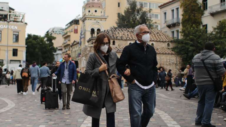 Σύσκεψη στο Μαξίμου: Προσωρινό &quot;όχι&quot; σε πιο σκληρά μέτρα - Στο τραπέζι μόνο το κυλιόμενο ωράριο στο Δημόσιο