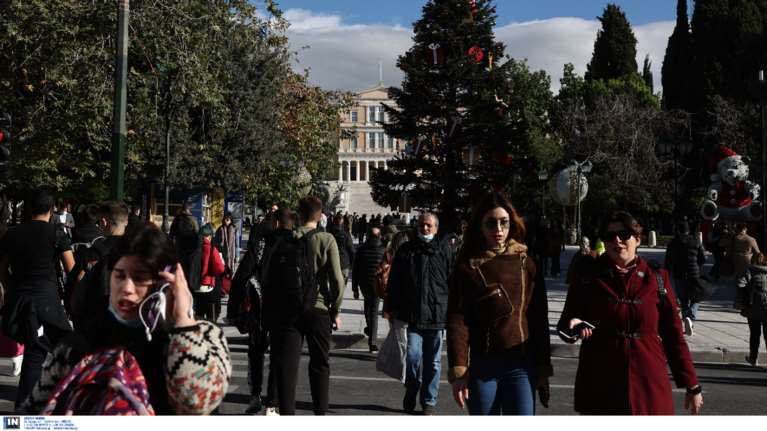 Σε lockdown από σήμερα οι ανεμβολίαστοι άνω των 60 χωρίς 3η δόση - Τι αλλάζει με τα πιστοποιητικά νόσησης