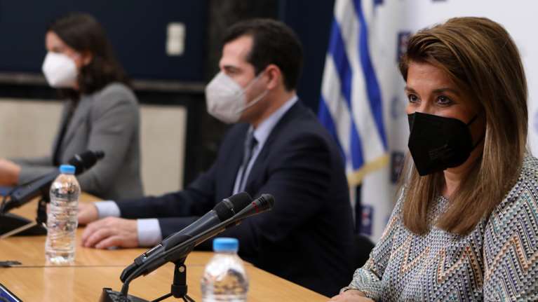 Το σκεπτικό της Επιτροπής για το άνοιγμα των σχολείων - Τι έδειξαν τα στοιχεία τους πρώτους 4 μήνες