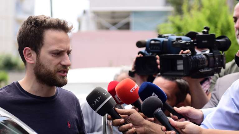 Εγκλημα στα Γλυκά Νερά: Στη ΓΑΔΑ καταθέτει ο 32χρονος πιλότος- Το μυστήριο με το ρολόι της Κάρολαϊν