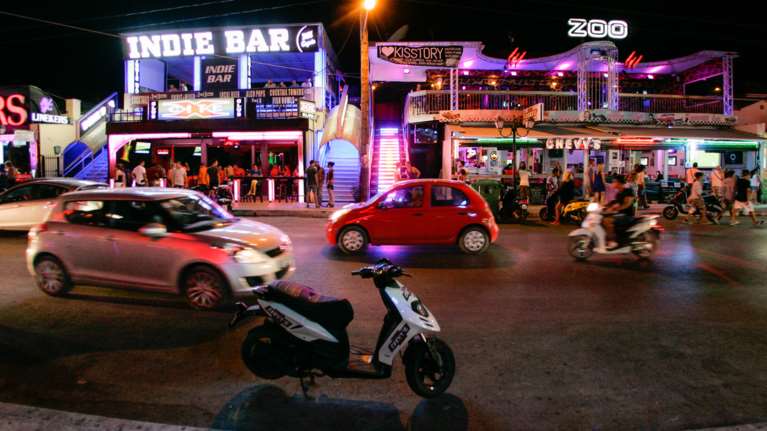 Ζάκυνθος: Κλείνει ο κεντρικός δρόμος του Λαγανά με εντολή Χρυσοχοΐδη - Ενισχύεται με αστυνομικούς το νησί