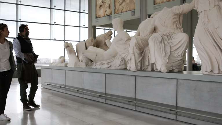 Guardian: Καυστικό σχόλιο για τα Γλυπτά του Παρθενώνα - &quot;Ανήκουν στην Ελλάδα, γιατί είναι τόσο δύσκολο να το αποδεχτούμε;&quot;