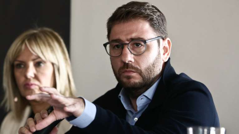 Εκανε και τη δεύτερη δόση ο Νίκος Ανδρουλάκης: Το πιο αποτελεσματικό όπλο είναι το εμβόλιο