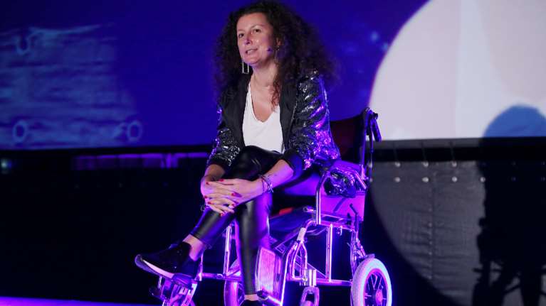 Συγκλονίζει η Κατερίνα Βρανά: Αυτά είναι τα χεράκια μου που συνέρχονται από γάγγραινα [εικόνα]