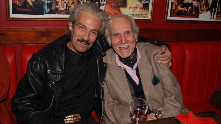 Νίκος Βανδώρος: Λύγισε ο ηθοποιός για τον θάνατο του γιου του Θεόφιλου - &quot;Αρρώστησε από τον άθλιο τον καρκίνο...&quot;