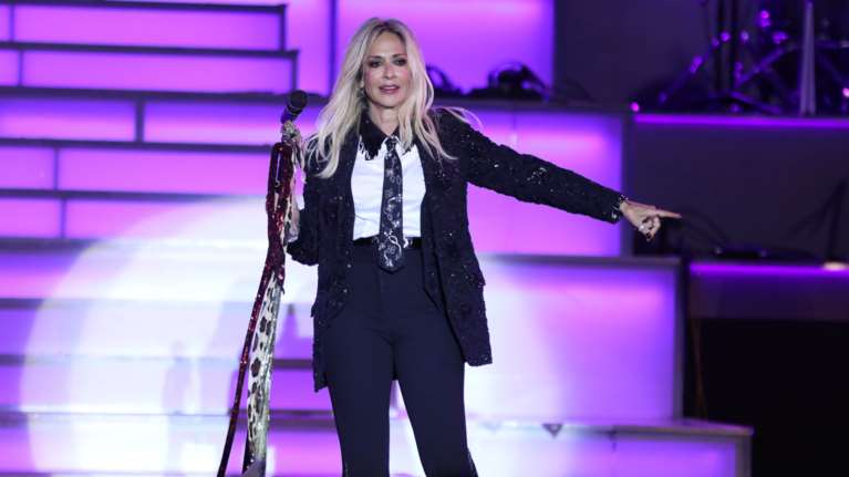 Το είδαμε και αυτό το 2020: Η Βίσση ανέβασε βίντεο που τραγουδάει Βανδή