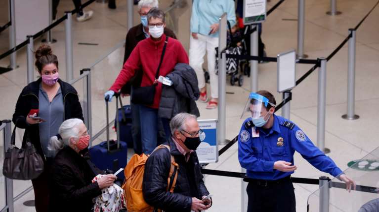 Γαλλία: Ελευθέρας για όλους τους εμβολιασμένους Ευρωπαίους ταξιδιώτες - Χωρίς τεστ κορονοϊού