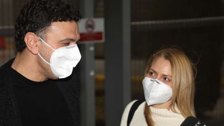 Τζένη Μπαλατσινού: Φωτογραφίζει τον Κικίλια με τον γιο τους στο χειμερινό τοπίο [εικόνα]