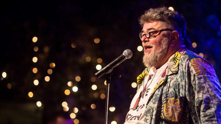 Ο Κραουνάκης στηρίζει Κιμούλη: Είμαστε φίλοι 50 χρόνια, δεν θυμάμαι περιστατικά βίας