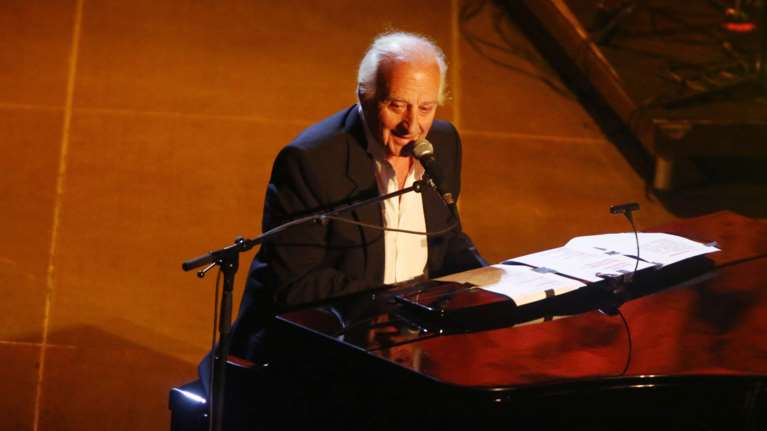 Χατζηνάσιος για Μίκη Θεοδωράκη: Συγκαταλέγεται στους μεγάλους συνθέτες της Ευρώπης