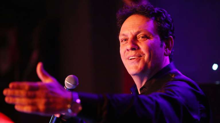 Αμετανόητος ο Στάθης Αγγελόπουλος: Προτιμώ να πεθάνω από κορονοϊό, παρά να εμβολιαστώ