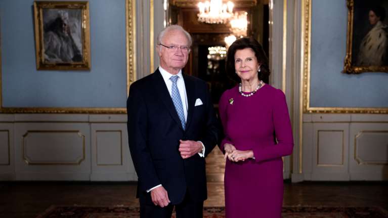 Ο Βασιλιάς της Σουηδίας ομολογεί: &quot;Αποτύχαμε με τον κορονοϊό - &quot;Πολλοί άνθρωποι πέθαναν&quot;