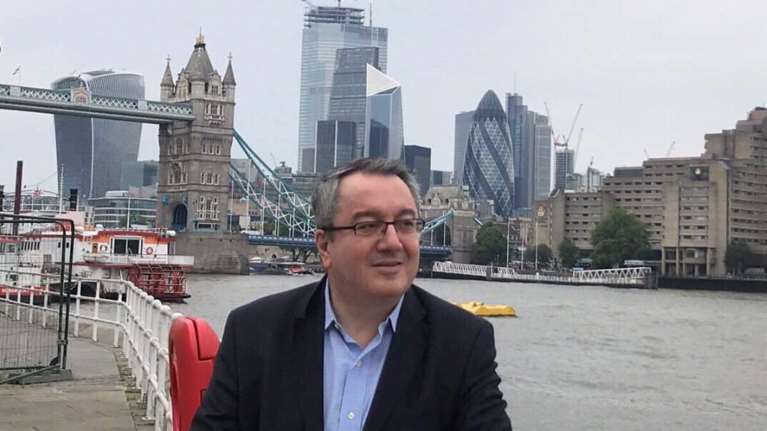 Μόσιαλος για περιστατικό Κέρκυρας: Δεν έχει αποδειχθεί ο συσχετισμός των εμβολίων και του συνδρόμου Guillain-Barré