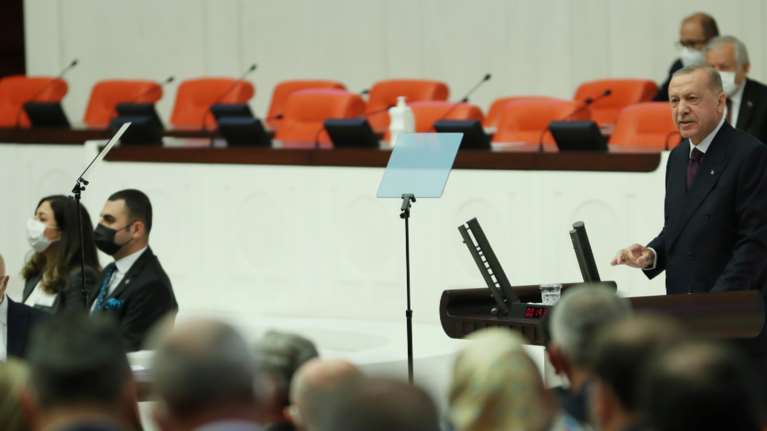 Foreign Policy: Πολύ άρρωστος ο Ερντογάν - Ζήτημα ηγεσίας στην Τουρκία