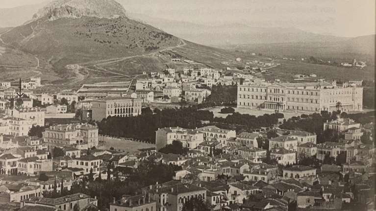 Η Αθήνα πριν από 120 χρόνια: Τα πλατάνια της Πανεπιστημίου και η βόλτα Σύνταγμα-Ομόνοια