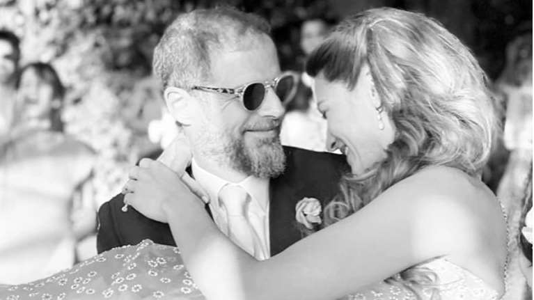 Πάπιγκο: Το Σάββατο ο κοσμικός γάμος του Αντώνη Λαιμού με τη Μαρίκα Αράπογλου - Εικόνες από τις προετοιμασίες