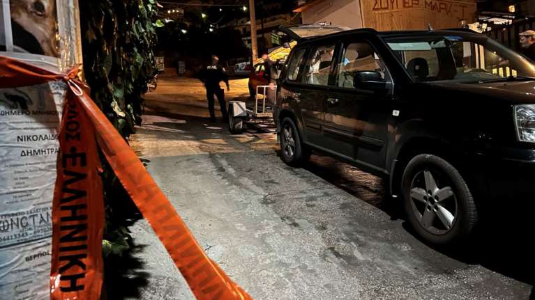 Καταδίωξη στο Πέραμα: Επιβεβαίωση των αστυνομικών της ΔΙΑΣ- Ο 20χρονος Ρομά που πυροβολήθηκε οδηγούσε το αυτοκίνητο [εικόνες]