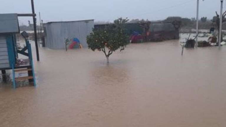 Κακοκαιρία: Σοβαρά προβλήματα σε Αχαΐα και Αιτωλοακαρνανία - ''Ποτάμια'' οι δρόμοι [Εικόνες - Βίντεο]