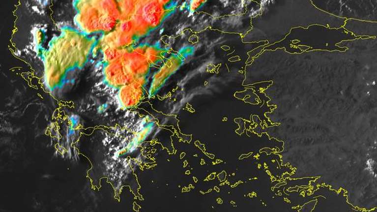 Μeteo: 3.000 κεραυνοί πάνω από τα ηπειρωτικά την Τρίτη –  Ο καιρός την Τετάρτη