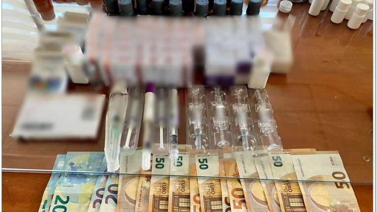 Πώς η αστυνομία έπιασε τη σπείρα που διακινούσε ναρκωτικά: Έκρυβαν την κεταμίνη σε... γατοτροφές