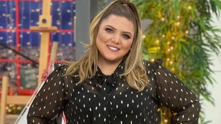 Δανάη Μπάρκα: Η μεγάλη αλλαγή που έκανε στην εμφάνισή της -  Τέλος το ξανθό